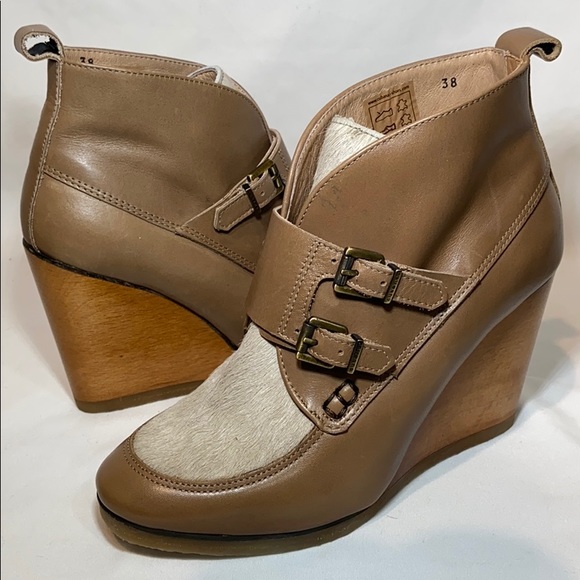 Anthropologie Shoes - Anthropologie Cubanas Womens Beige Ankle boots 38